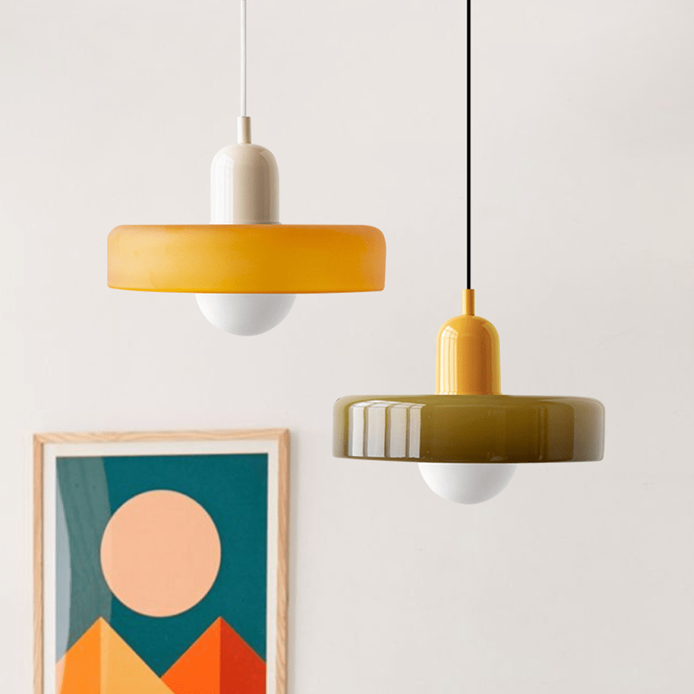 stijlvolle bauhaus hanglamp van elegante kleurige glas