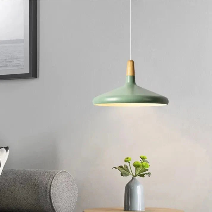 elegante conische metalen hanglamp geïnspireerd op franse macarons