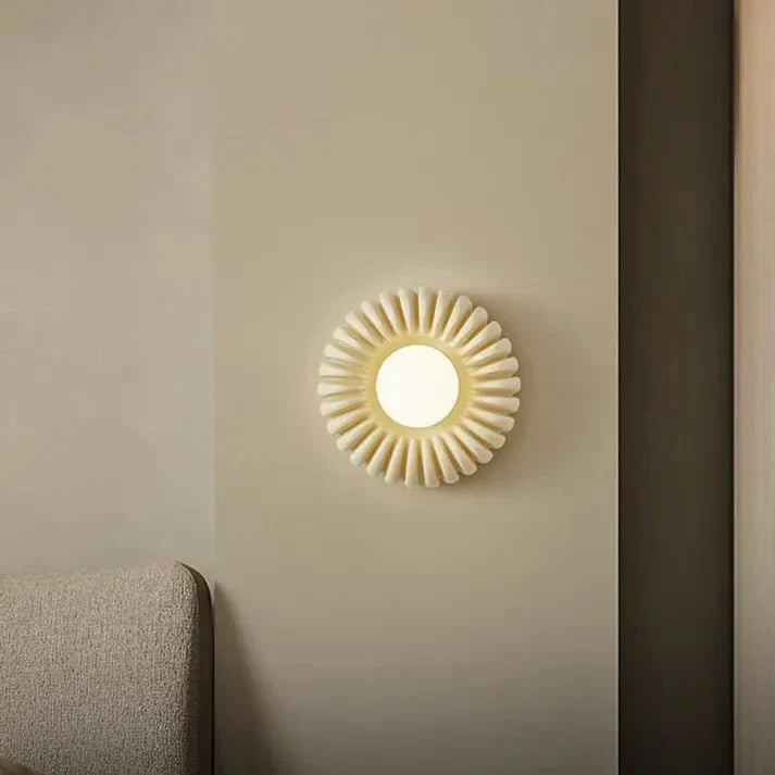 stijlvolle creatieve hars wandlamp voor een sfeervolle slaapkamer