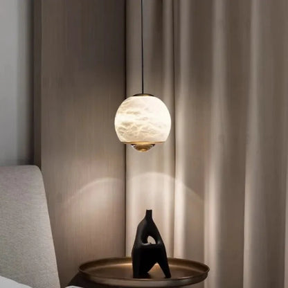 Elegante Noordse Marmeren Albast Bol Hanglamp voor een Luxe Sfeer