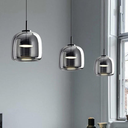 Stijlvolle zwarte glazen hanglamp in Scandinavisch design