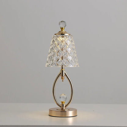 Elegant vintage tafellamp van kristal in een prachtige gouden afwerking