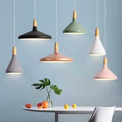 Elegante conische metalen hanglamp geïnspireerd op Franse macarons