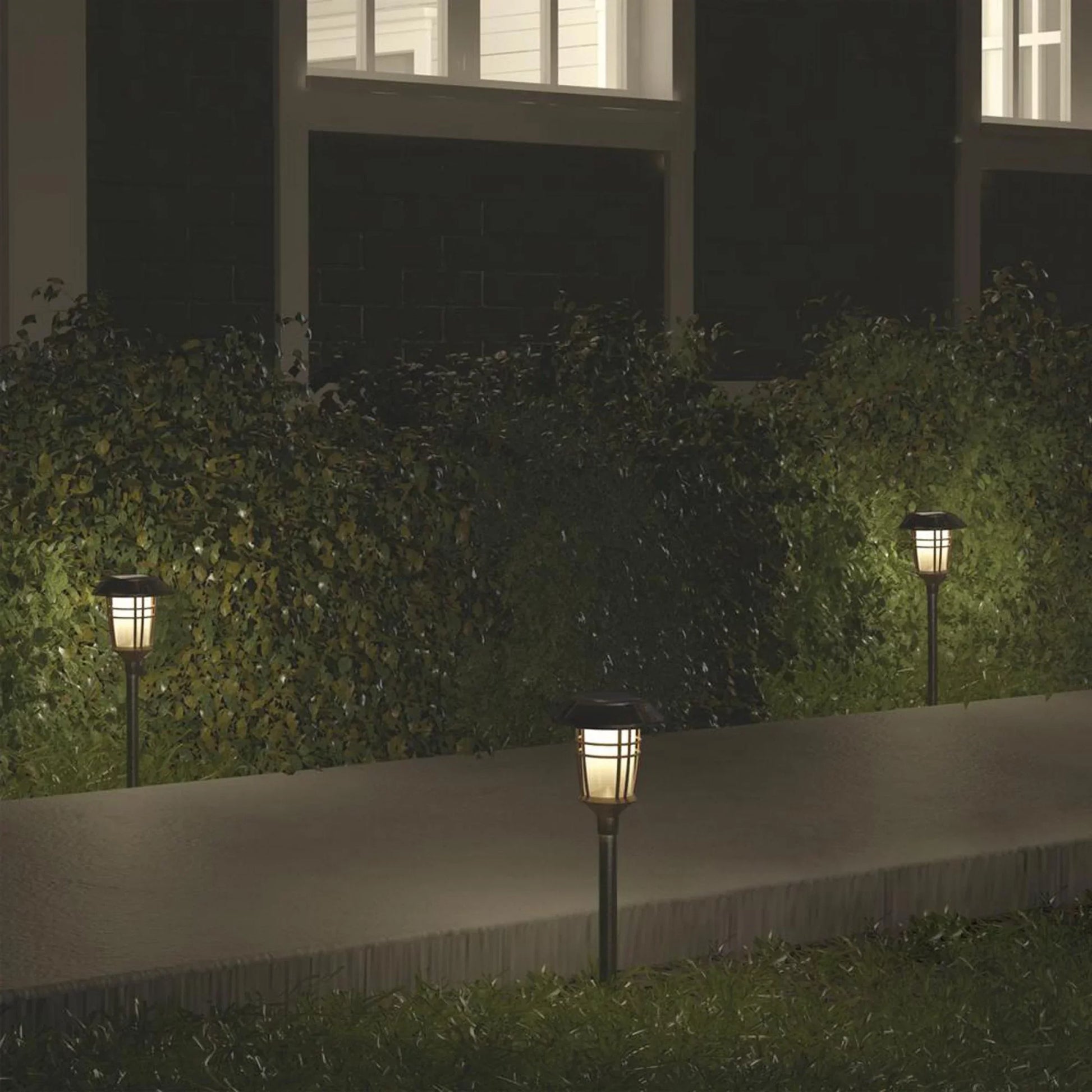 Buitenlamp met solar paneel en warm LED-licht in strependesign