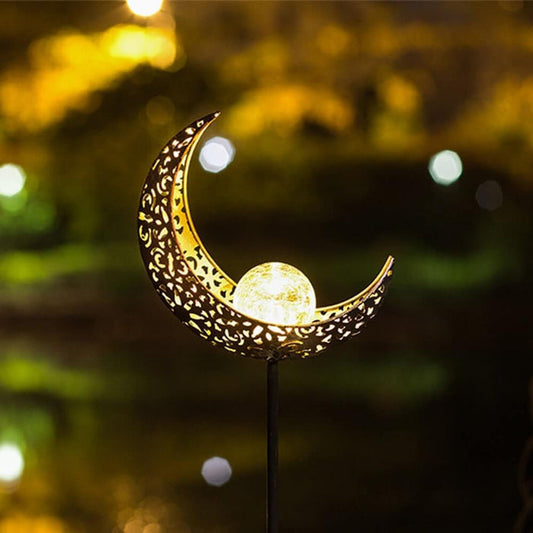 IJzeren solar tuinlamp met ledverlichting voor buiten in decoratief ontwerp