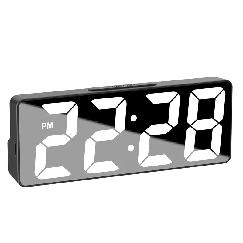 wekker met led display en temperatuurweergave