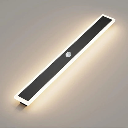 Buitenlamp aan de muur met elegante lichtuitstraling