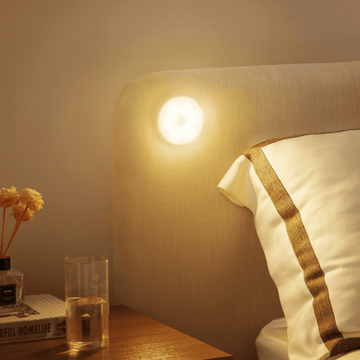 circly™ smart motion-activated lamp