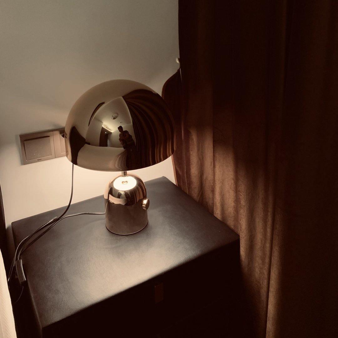 elegante bell tafellamp voor een stijlvolle verlichting