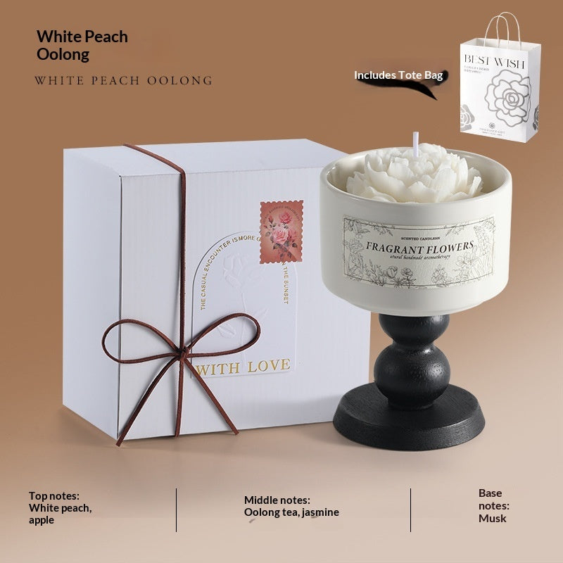 geurkaars cadeauset met bloemvormig design