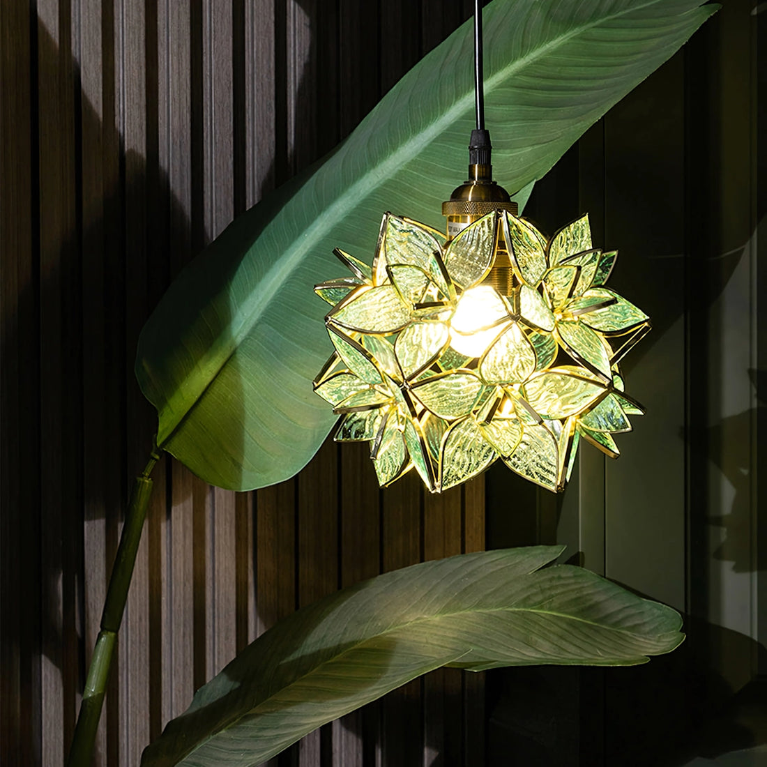 elegante kapiz hanglamp voor een betoverende sfeer