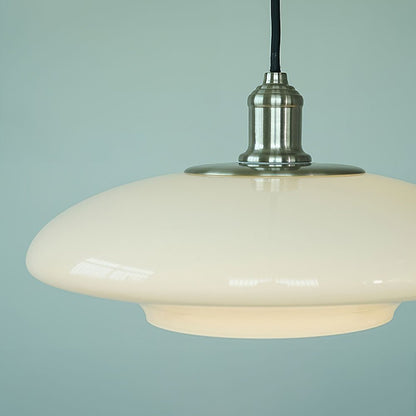 Stijlvolle moderne hanglamp in elegant wit glas