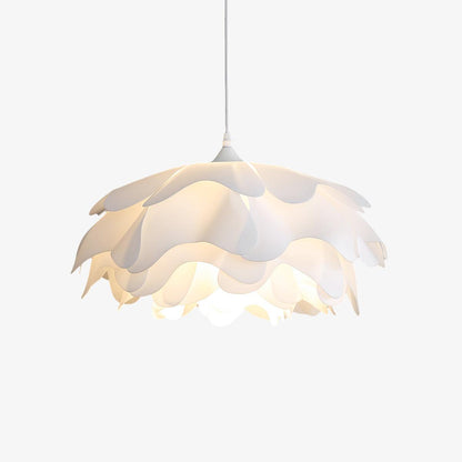 Elegante witte bloemvormige hanglamp voor een sfeervolle ambiance