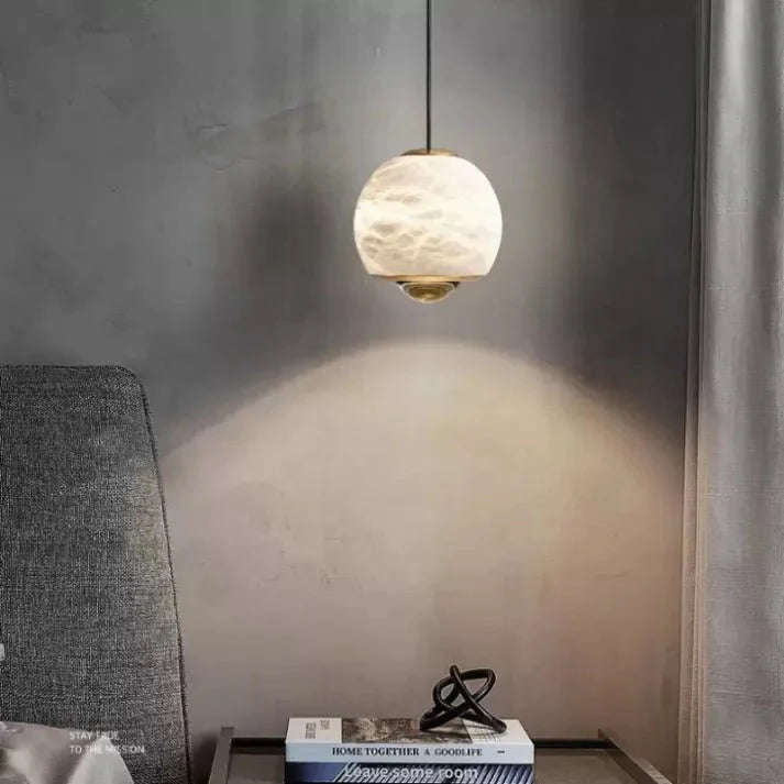 elegante noordse marmeren albast bol hanglamp voor een luxe sfeer