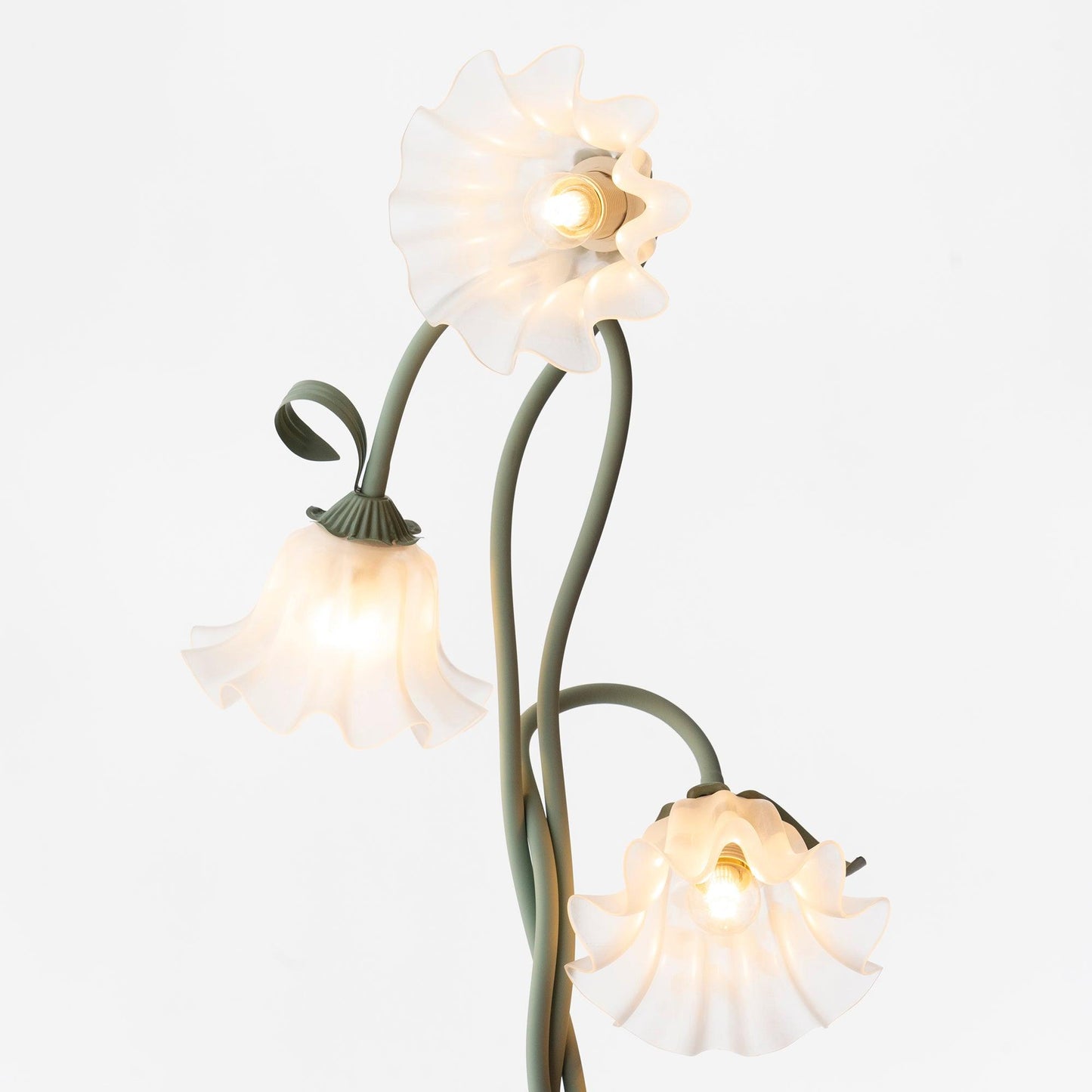 elegante calla bloemen vloerlamp voor een sfeervolle interieurverlichting