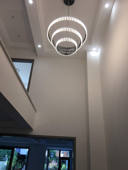 Elegante Hangende LED Kroonluchter voor een Stijlvolle Verlichting