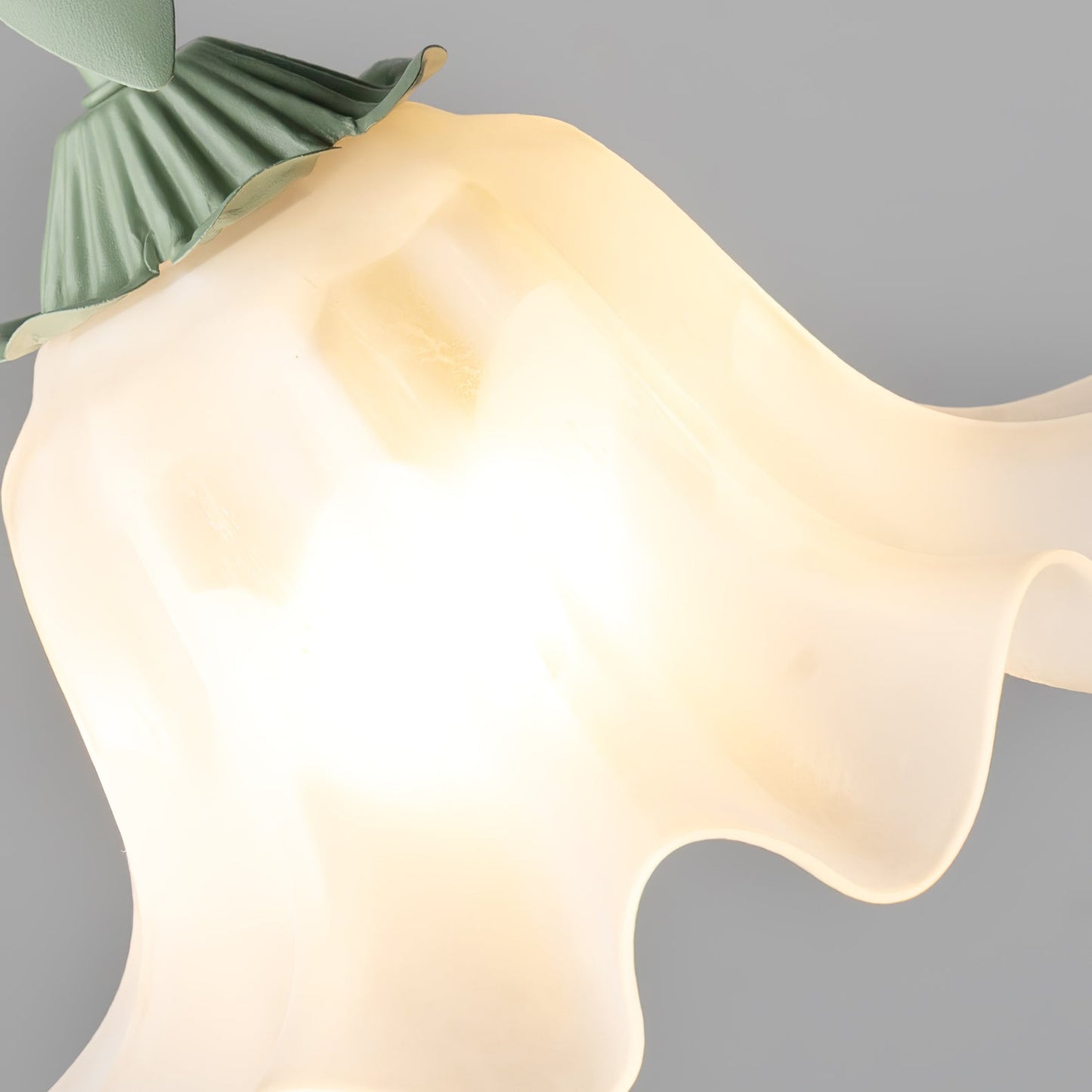 elegante lelietjes-van-dalen hanglamp voor een sfeervolle verlichting