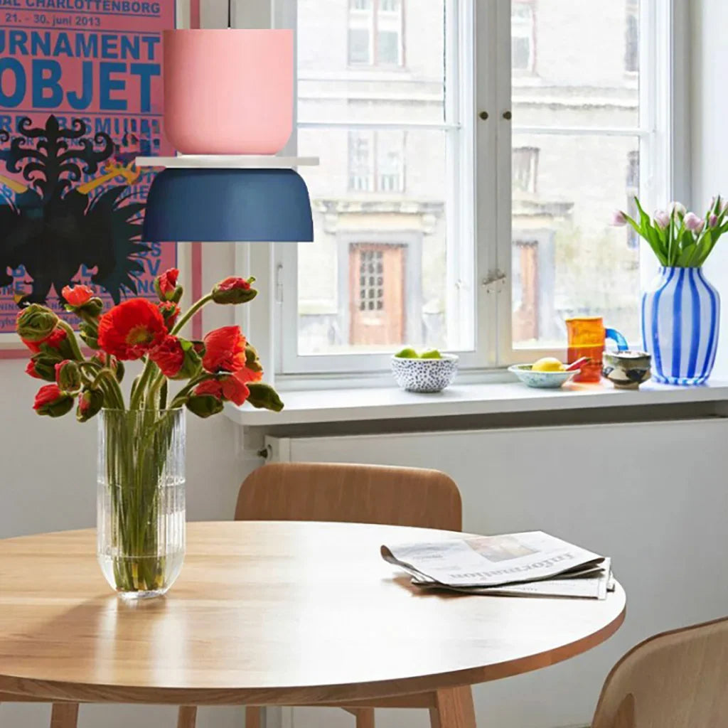 dulcy scandinavische hanglamp met kleurblokstijl