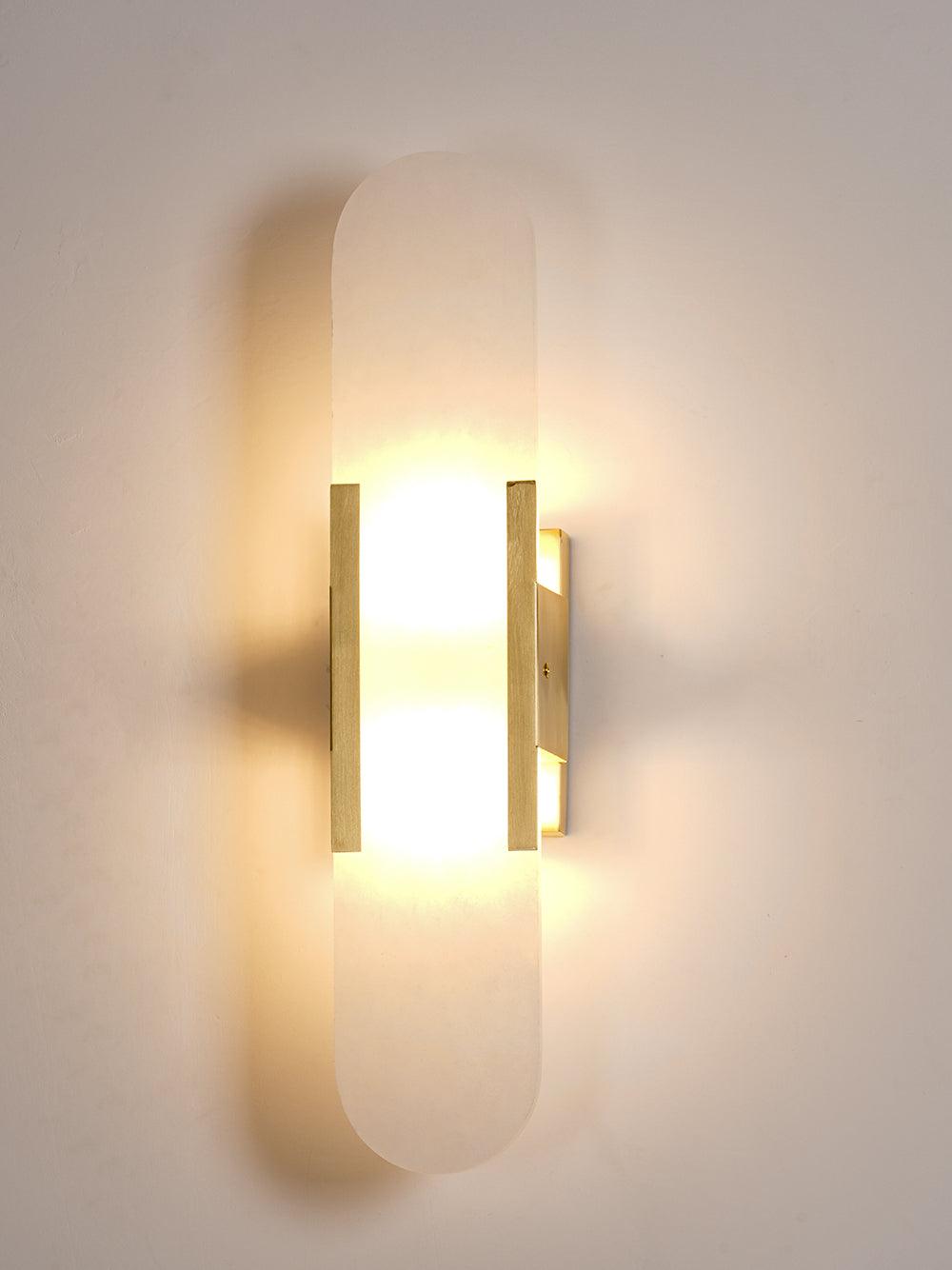 elegante langwerpige albasten wandlamp melange