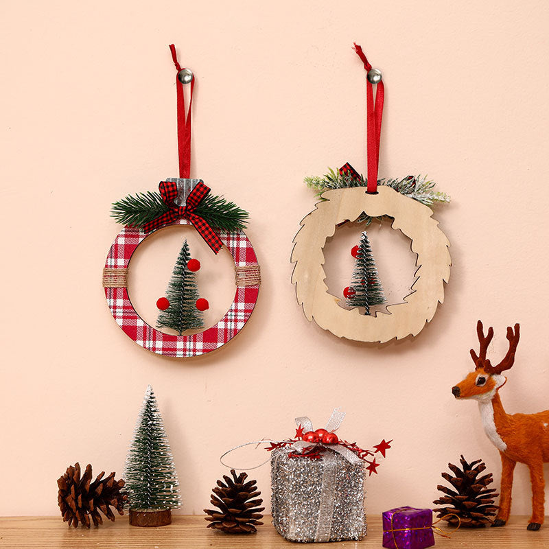Decoratieve kerstkrans voor een sfeervolle entree