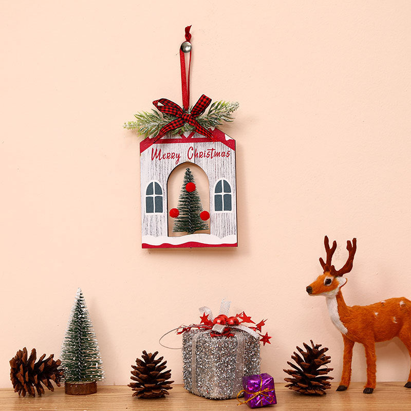 feestelijke deurdecoratie met ronde krans en geruit detail