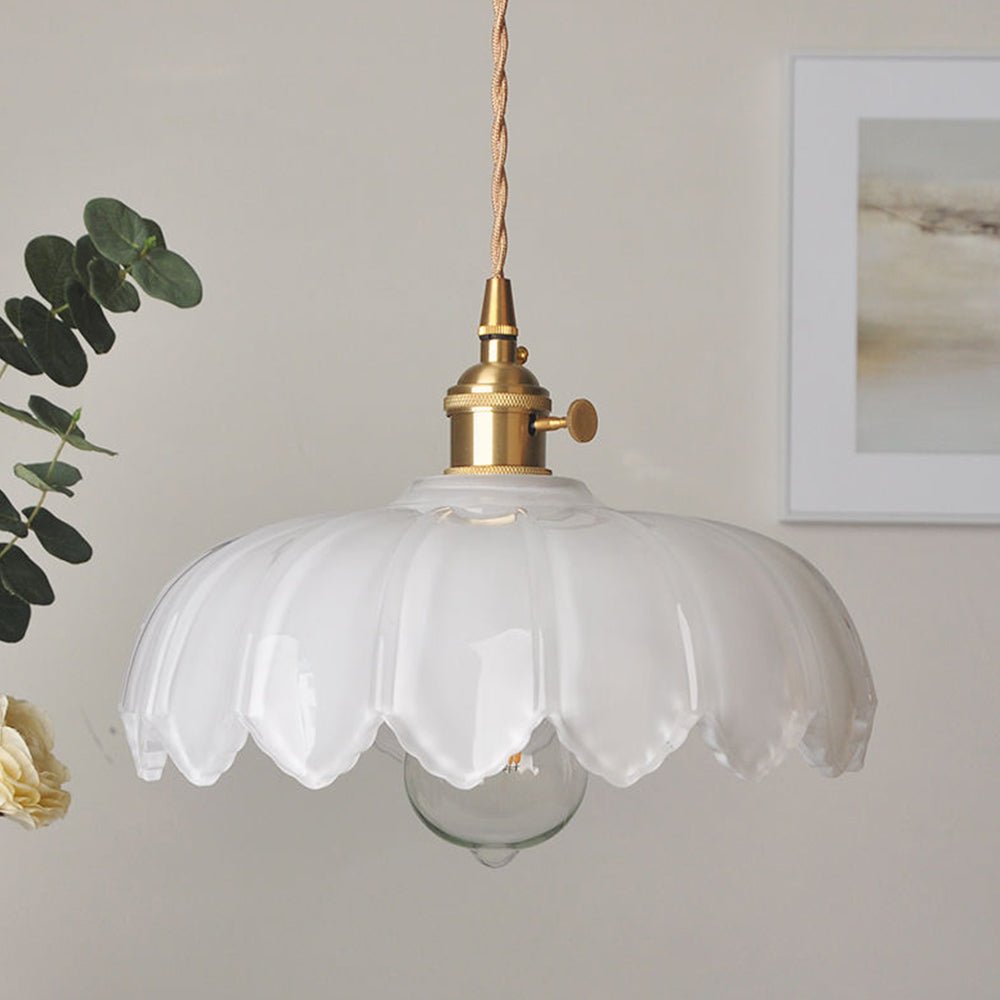 stijlvolle vintage glazen bloemenhanglamp voor een sfeervolle ambiance