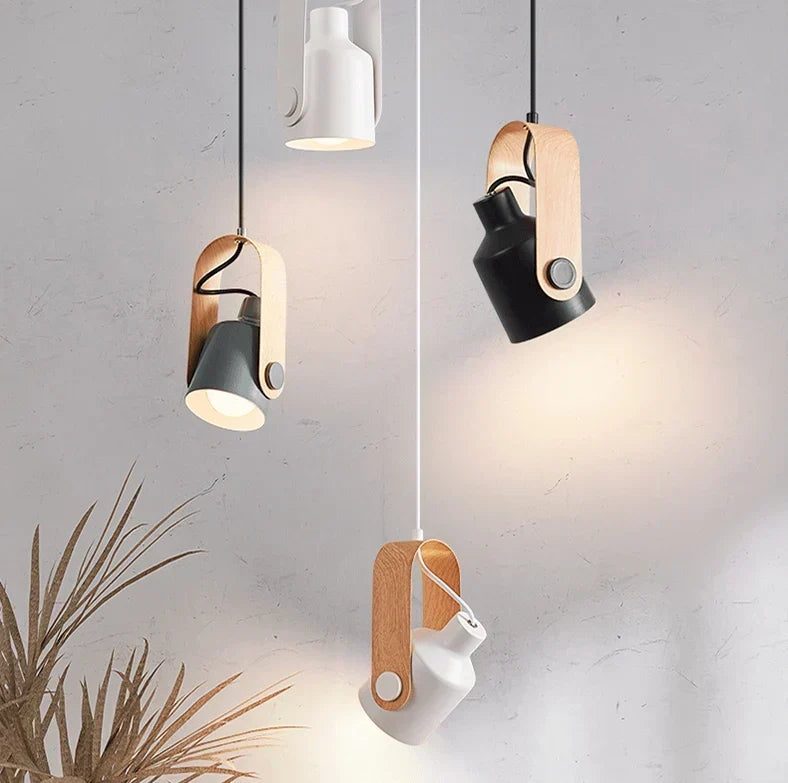 hanglamp met houtlook voor gerichte verlichting in huis