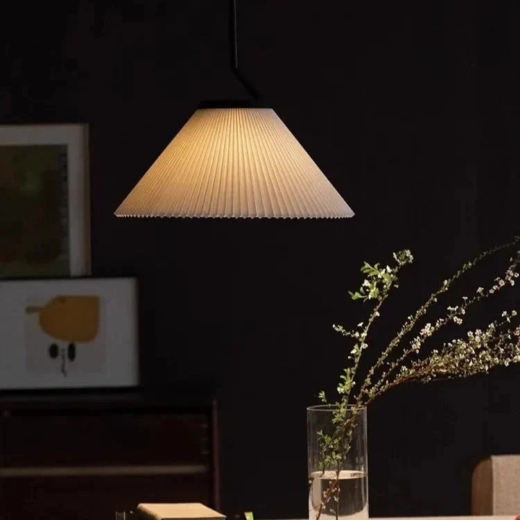 stijlvolle nordic geplooide crème hanglamp voor een elegante sfeer