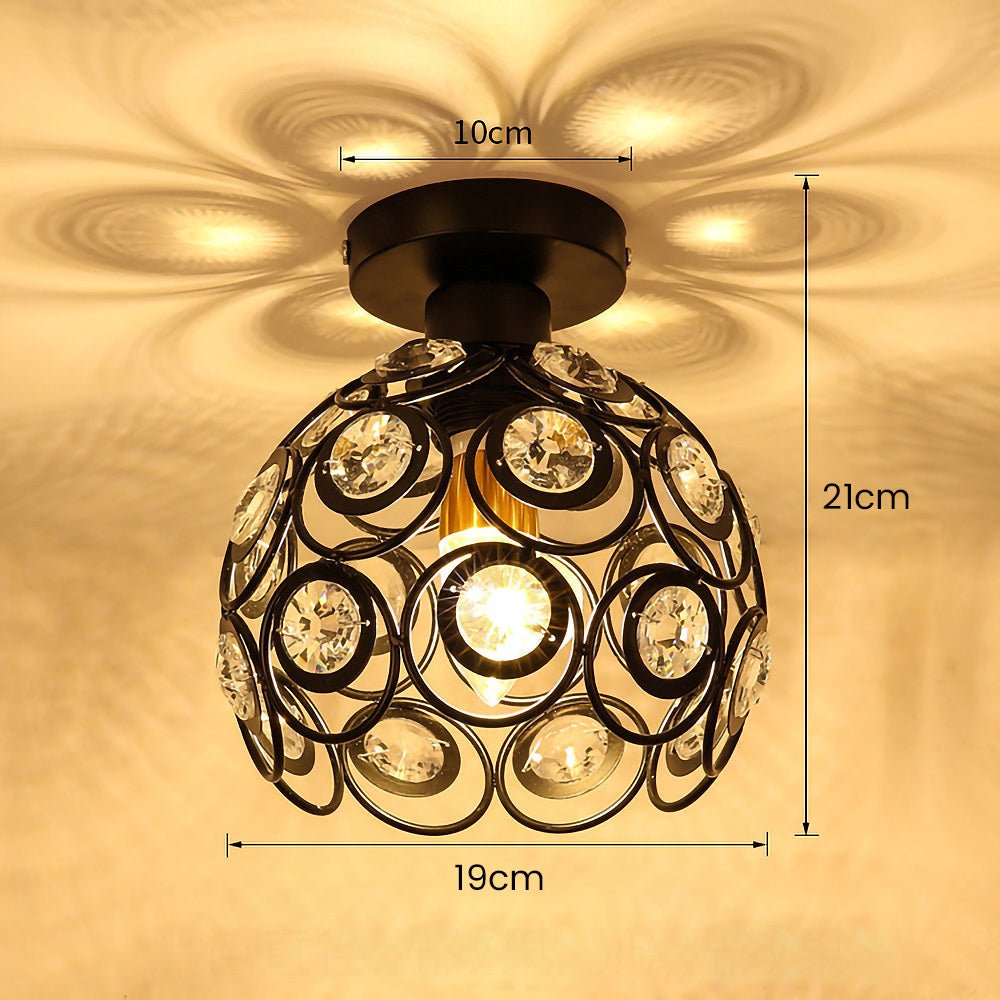 adembenemende luxe gouden bal hal plafondlamp voor een elegant interieur