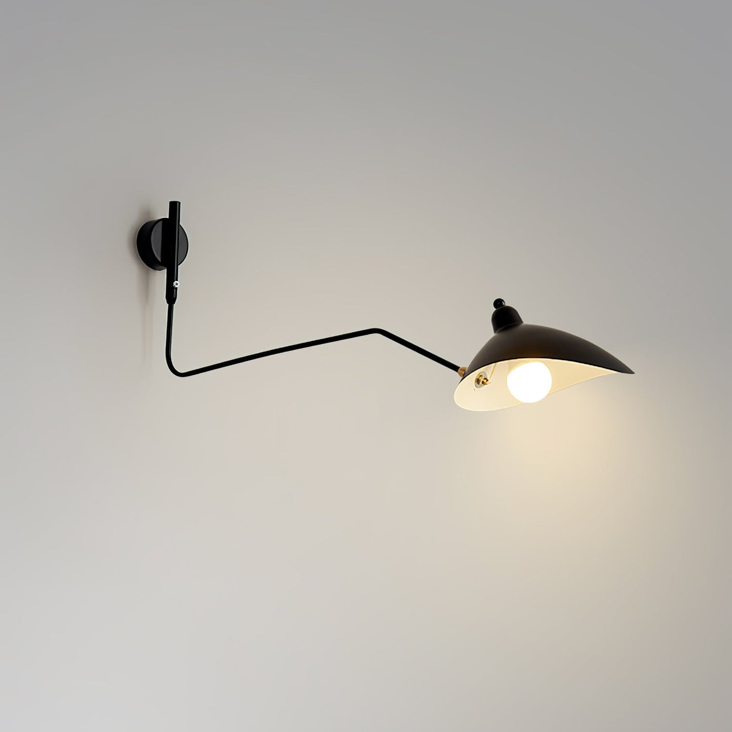 stijlvolle wandlamp van serge mouille