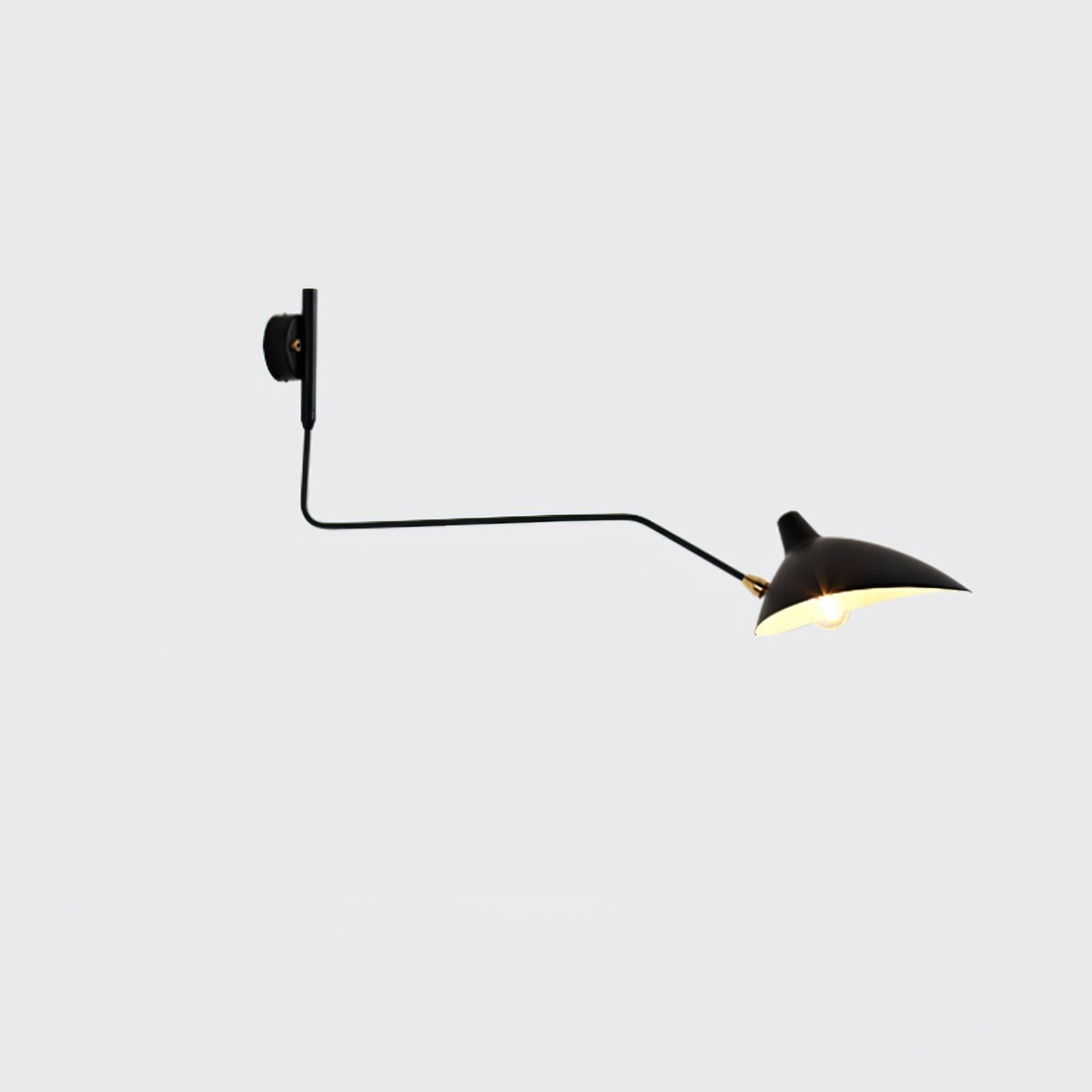 stijlvolle wandlamp van serge mouille