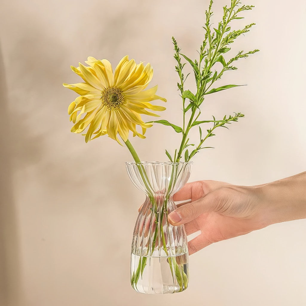 glazen vaas helder gestreept design herfst esthetiek