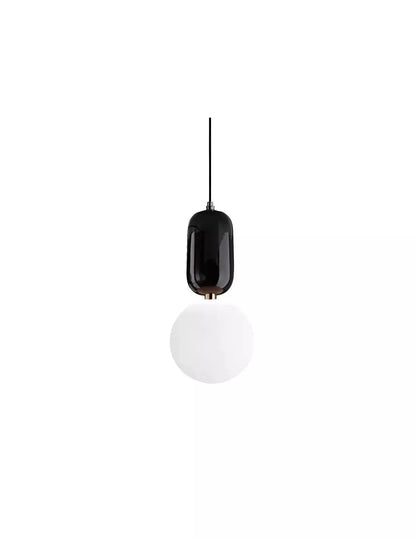 Moderne Ballen Hanglamp voor een Strak Interieur