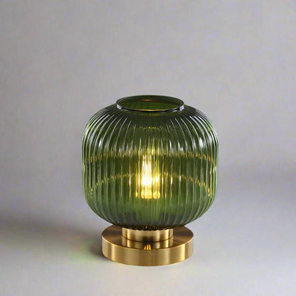 Amberkleurige glazen tafellamp Scandinavisch design