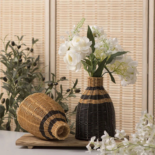 Rieten decoratieve handgeweven vaas