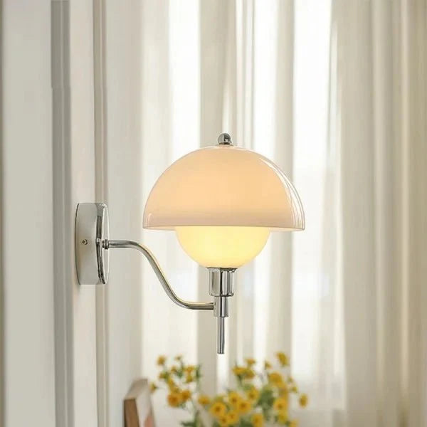 stijlvolle crème kleur paddestoel wandlamp