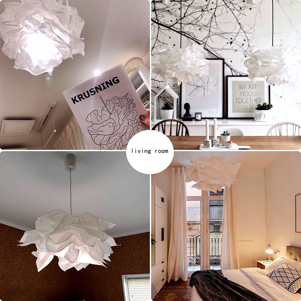 Minimalistisch interieur met wolkvormige hanglamp van papier als blikvanger