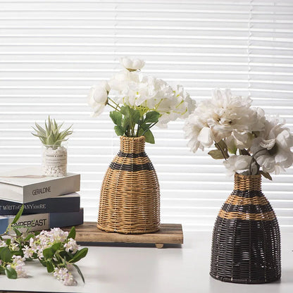 Rieten decoratieve handgeweven vaas
