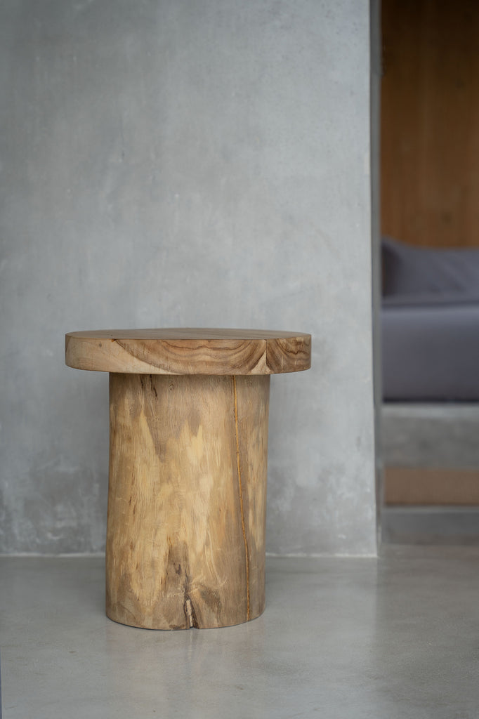 the inti side table - natural