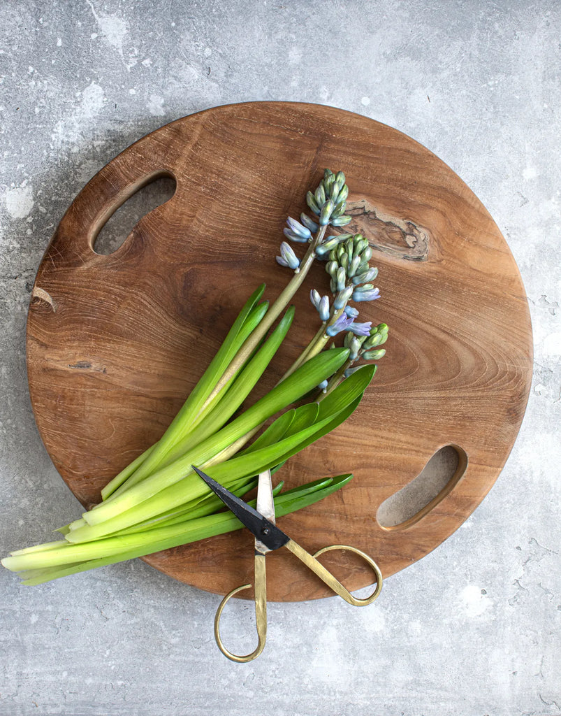 the teak root cutting board - l