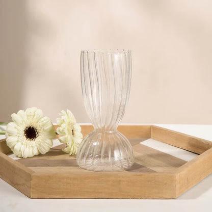 Glazen vaas helder gestreept design herfst esthetiek