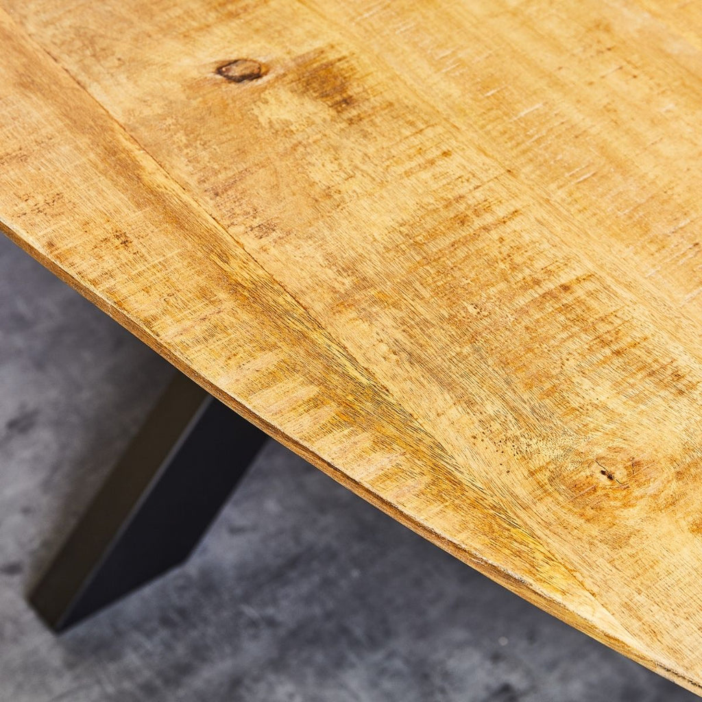 arlington dining table | oval | 210 cm