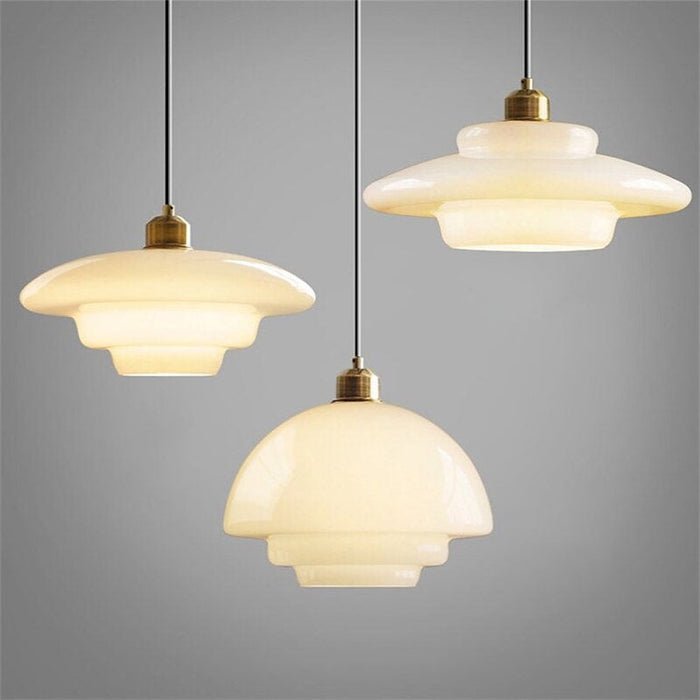 elegante witte glazen hanglamp voor een stralende verlichting