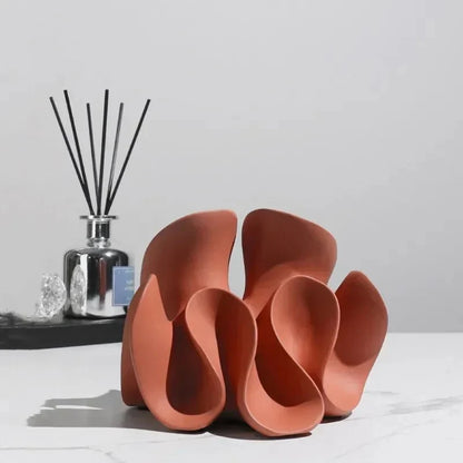 Sculptuur met vloeiende golfvorm voor woondecoratie