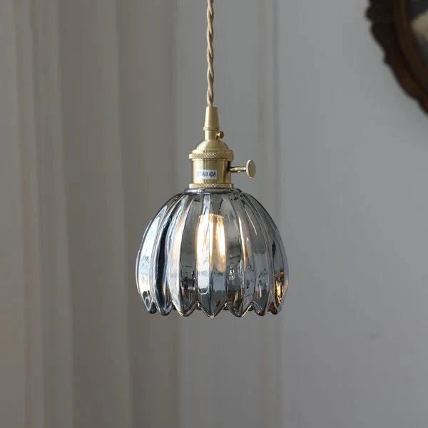 vintage japanse glazen bloem hanglamp voor een betoverende sfeer