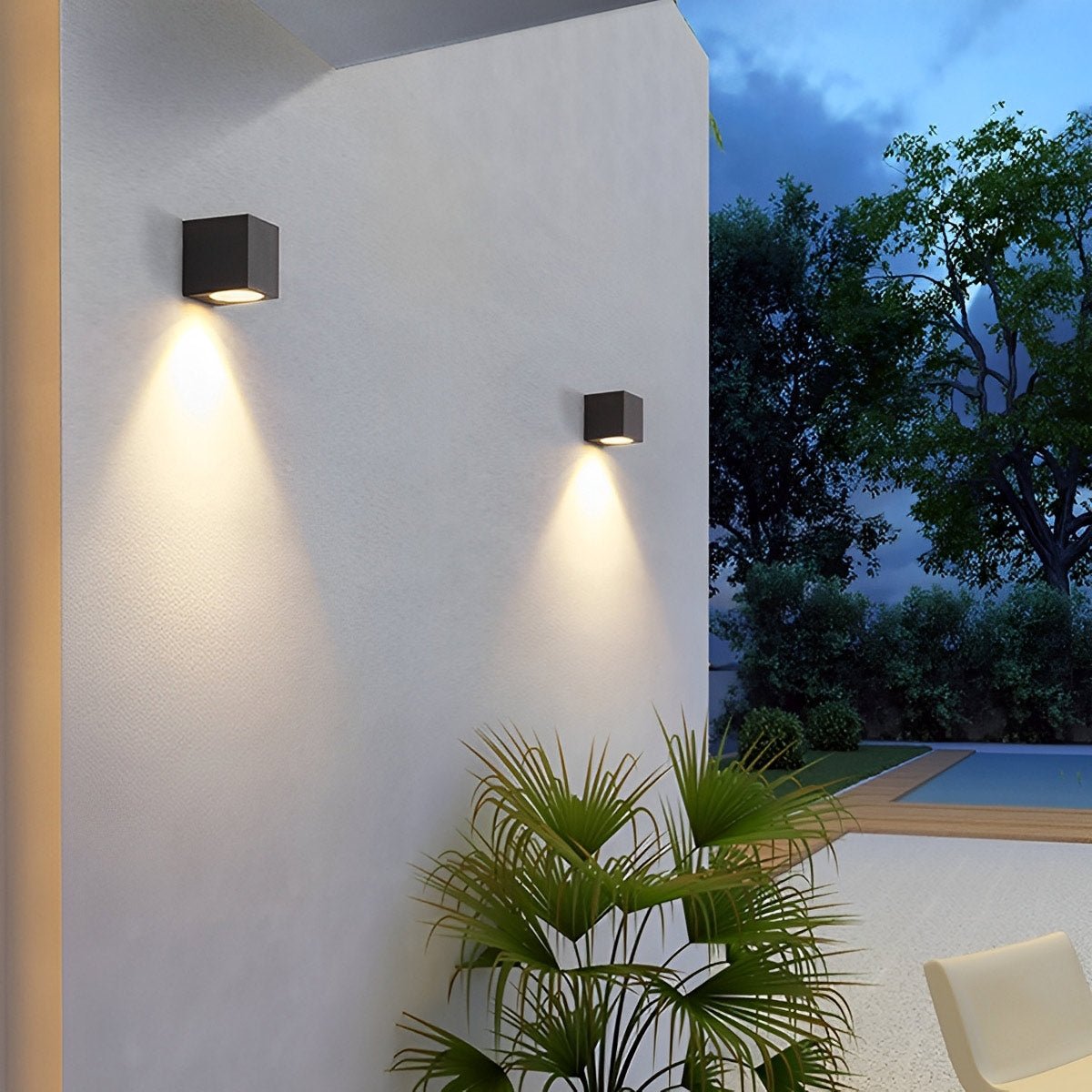 moderne buiten wandlamp met vierkante vorm en strakke afwerking voor gevelverlichting