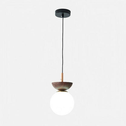 Strakke Scandinavische hanglamp van halfhout voor een moderne uitstraling