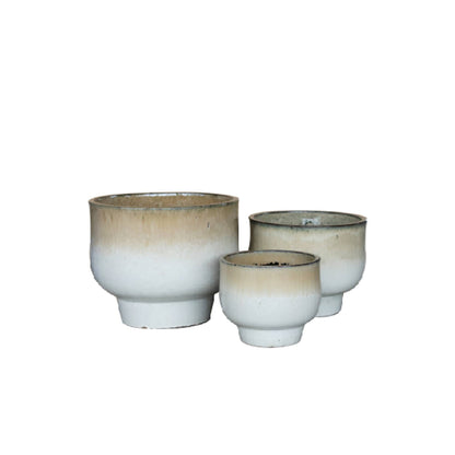 Spanish cream glazed ceramic pot on foot round SV3