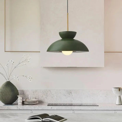 Stijlvolle Scandinavische Augustus Hanglamp voor een Elegante Eetkamer