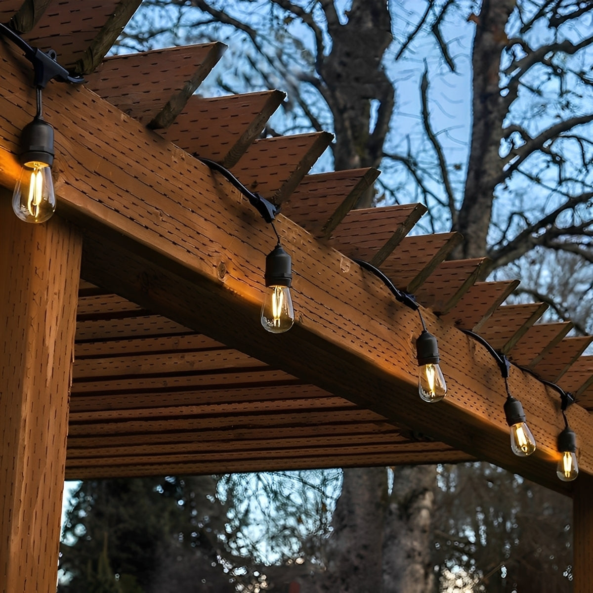 decoratief lichtsnoer op zonne-energie voor terras en buitenruimte